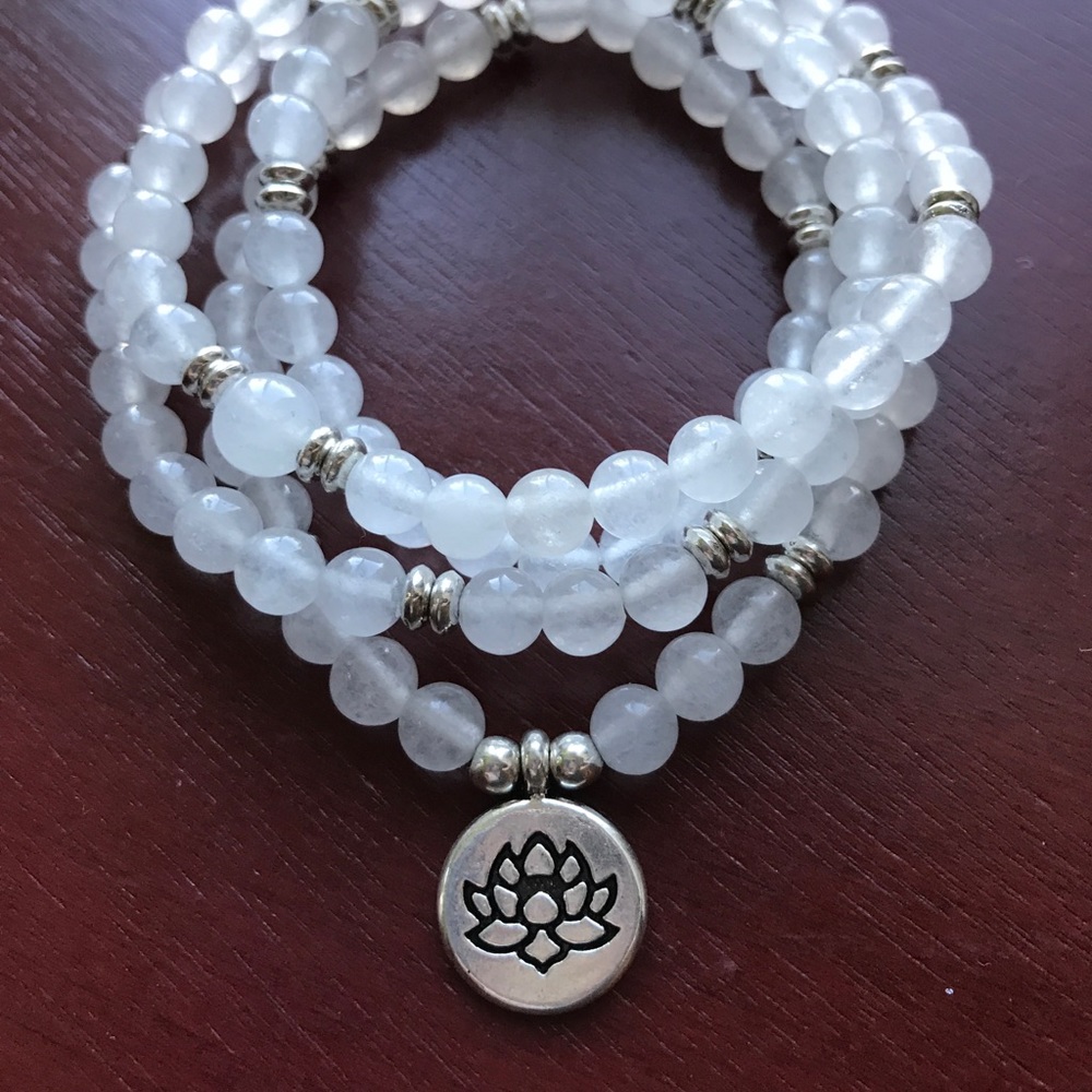 Lotus Quartz Crystal Gemstone necklace/bracelet - Picture 4 of 7
